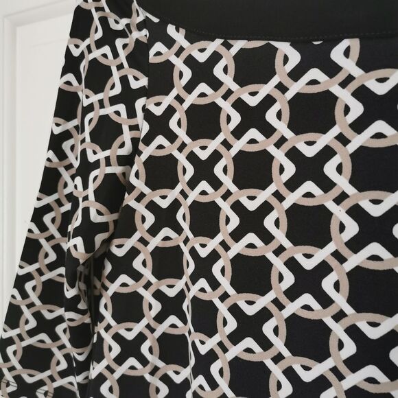 Thyme maternity Dress size petite S - Picture 2 of 4